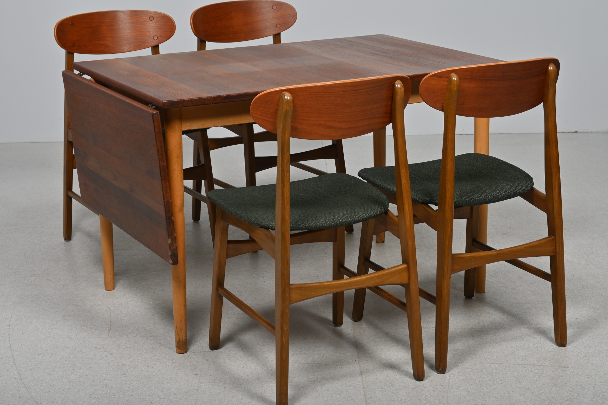 ikea matbord och stolar